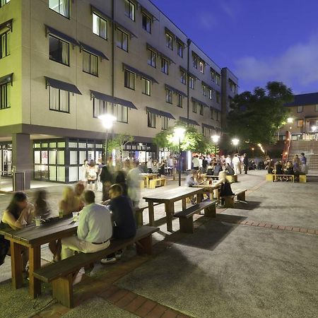 Sydney University Village Bagian luar foto