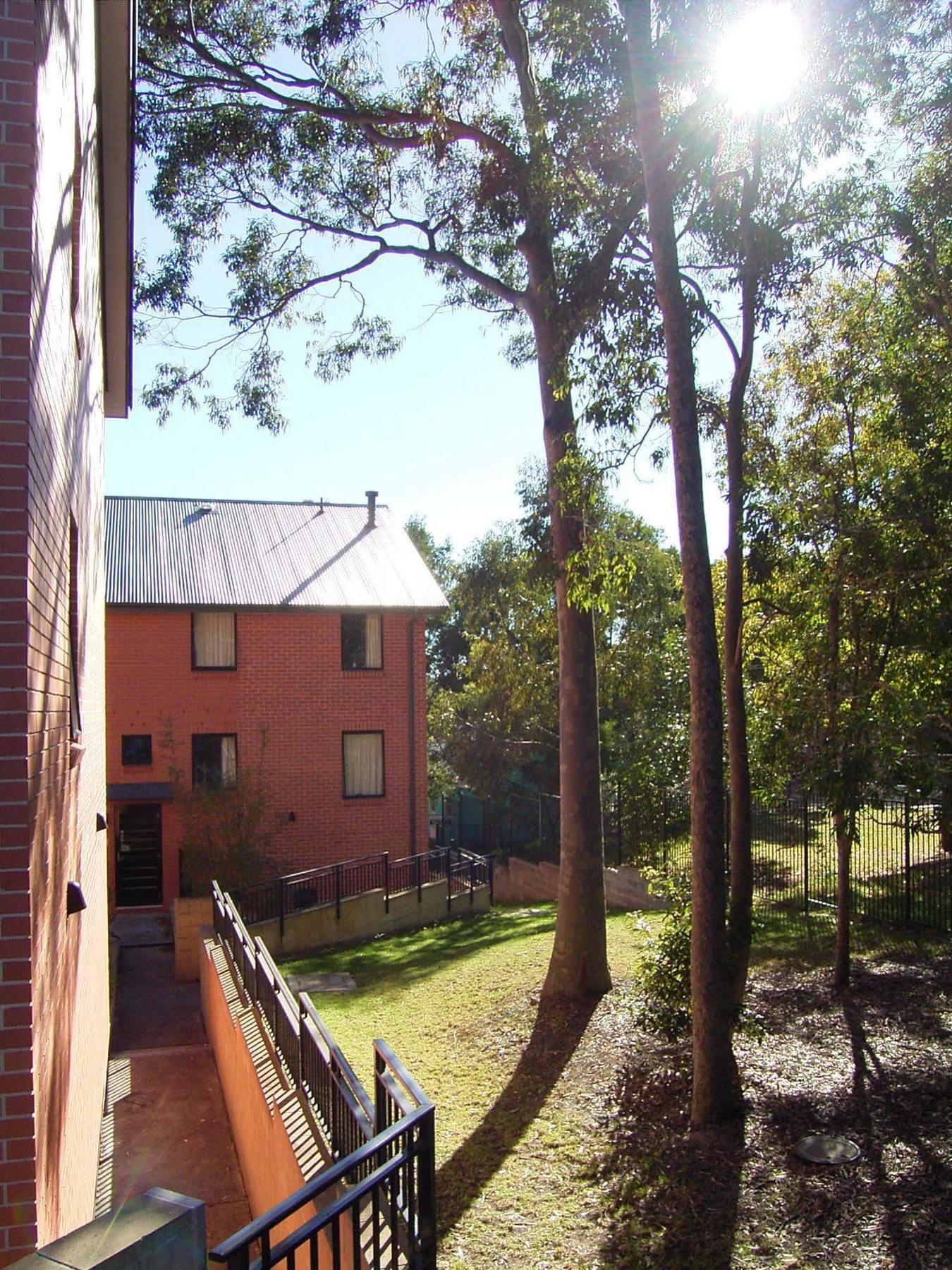Sydney University Village Bagian luar foto